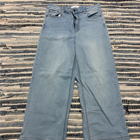 Carly Jean Los Angeles Denim - * | CJLA | wide leg jeans. Size 13.